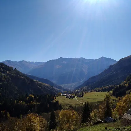 Rustica Inden, Leukerbad ベッド・アンド・ブレックファスト *
