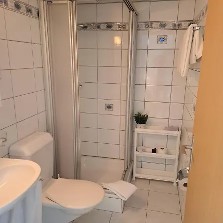 فندق مبيت وإفطار Rustica Inden, Leukerbad 3*