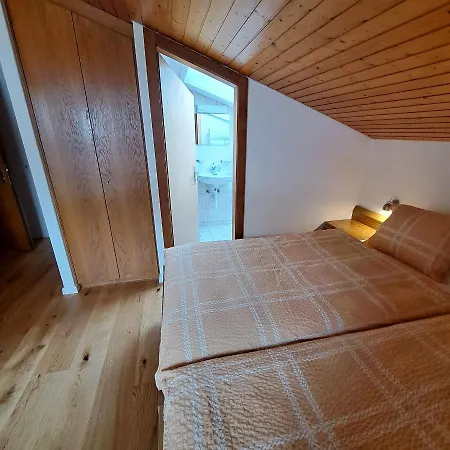 Rustica Inden, Leukerbad فندق مبيت وإفطار