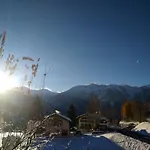 ベッド・アンド・ブレックファスト Rustica Inden, Leukerbad 3*